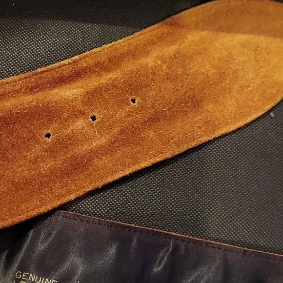 Liz Claiborne Brown Leather Belt Round Filigree Buckle Medium - Picture 4 of 5